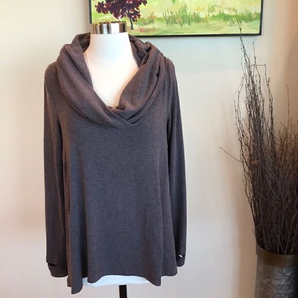 Michael Stars convertible sweater  - Picture 1 of 6